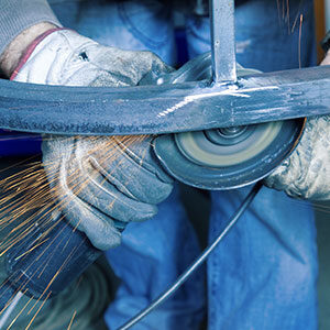 ロートアイアン・アルミを日本基準品質で製作｜フォージマンの提携工房と品質保証体制