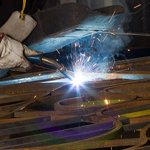 ロートアイアン・アルミを日本基準品質で製作｜フォージマンの提携工房と品質保証体制