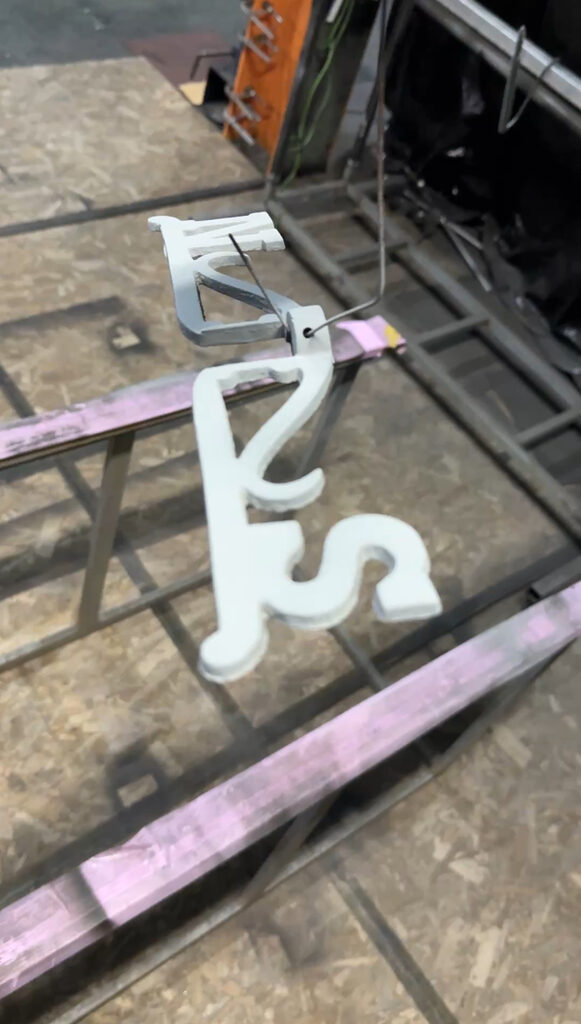 鋳物製の風見鶏加工